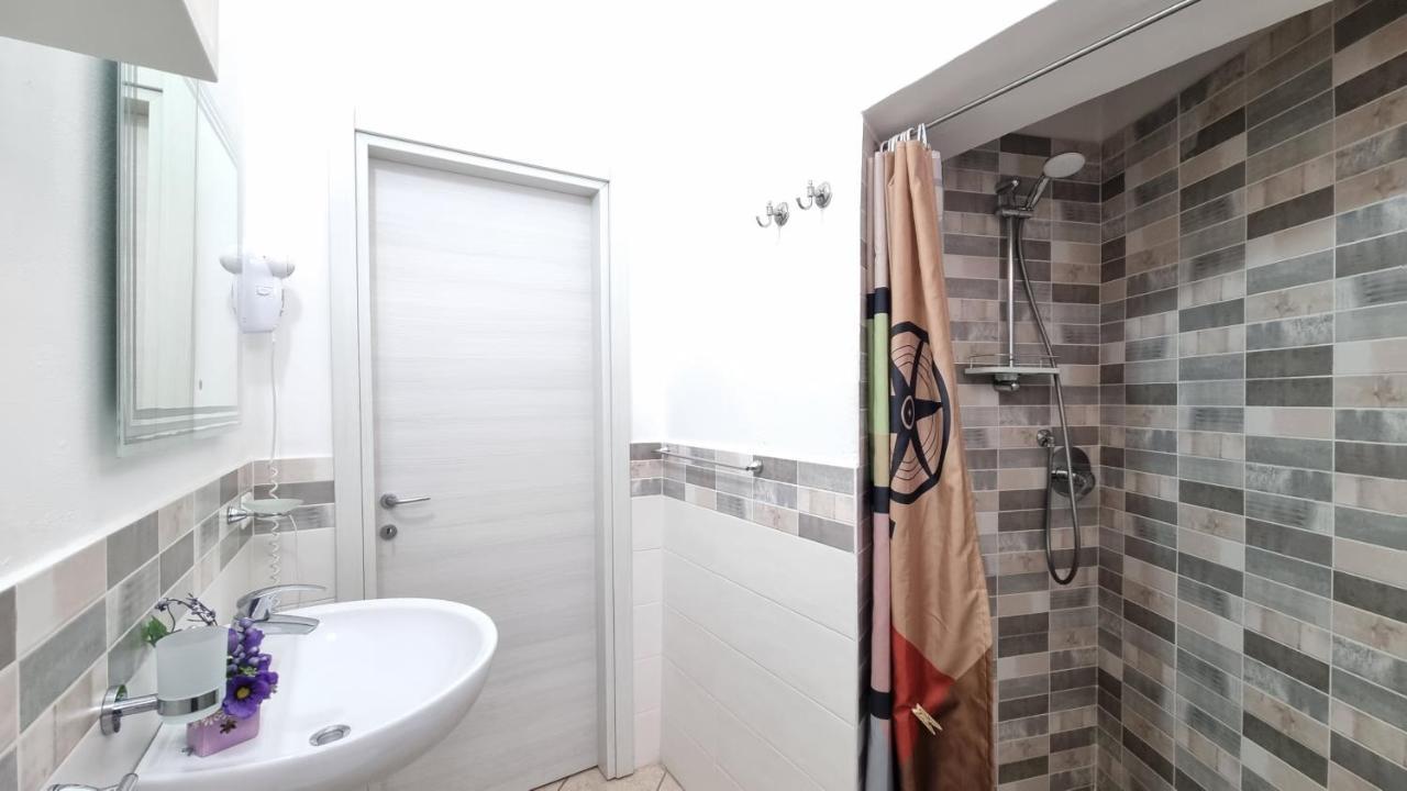 Casa Iris Apartment Capoliveri  Luaran gambar